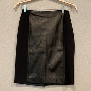 WHITE HOUSE BLACK MARKET pencil skirt size 0